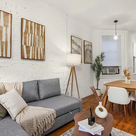 Timeless Charm Rustic 2br Hideaway In Nyc * New York
