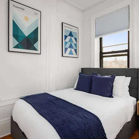 Timeless Charm Rustic 2br Hideaway In Nyc *