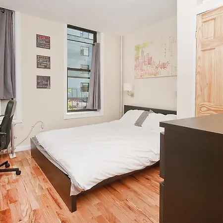 Superior Harlem Apartment New York