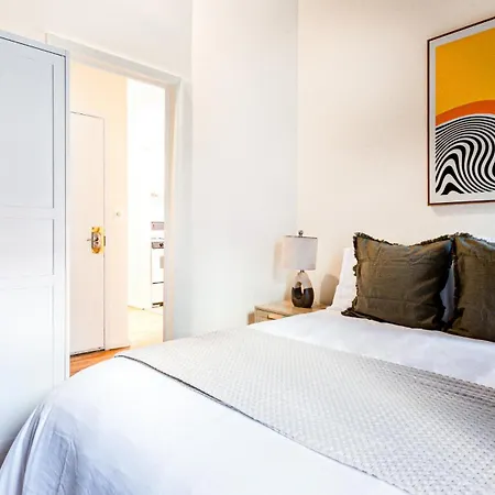 Unbeatable & Cozy 4bdr & 1 Bth In Manhattan Apartment