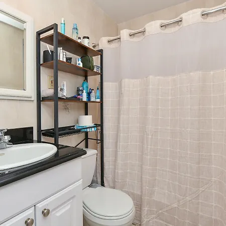 Cozy Studio In West Village Apartment *