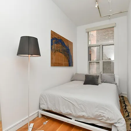 Cozy Studio In West Village