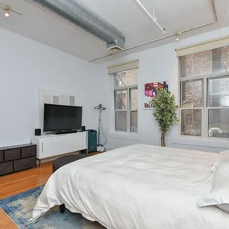 Cozy Studio In West Village Apartment