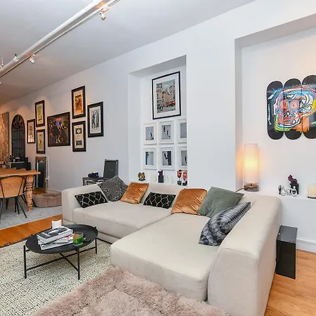 Cozy Studio In West Village
