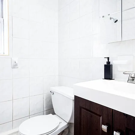 Unbeatable & Cozy 4bdr & 1 Bth In Manhattan New York