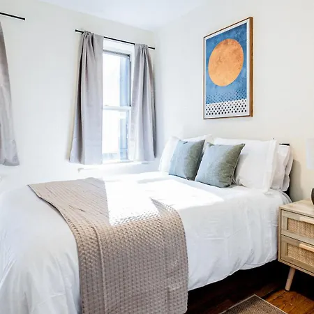 Apartment Unbeatable & Cozy 4bdr & 1 Bth In Manhattan New York
