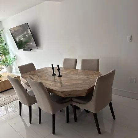 Aparthotel Luxurious Midtown 3bdr New York