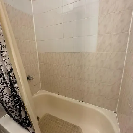 1 Bedroom Cozy Unit In Columbus Ave Apartment