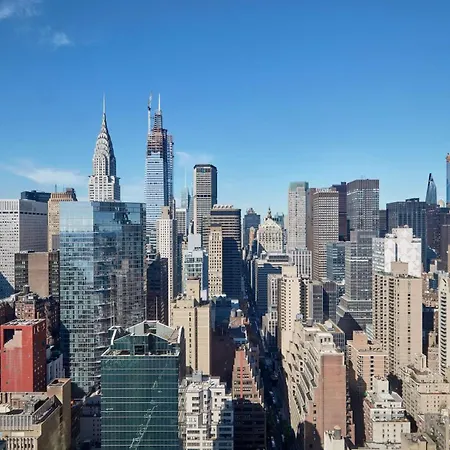 Millennium Hilton One Un Plaza Hotel 4*