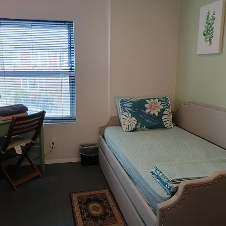 Apartment Explore From Queens *