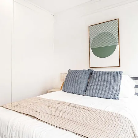 Elegant & Chic 4 Bdr & 1 Bth In Midtown Manhattan * New York