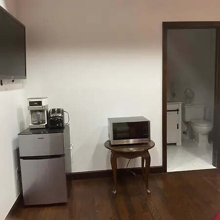Cozy Bedroom With Bath, Private Entrance * New York
