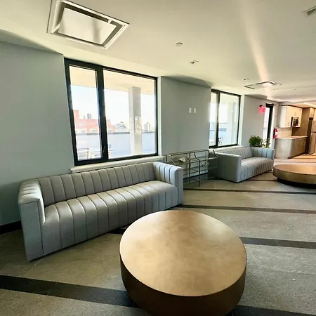 Peaceful Quiet Spacious New Modern Penthouse 3-bedroom With A Balcony * New York