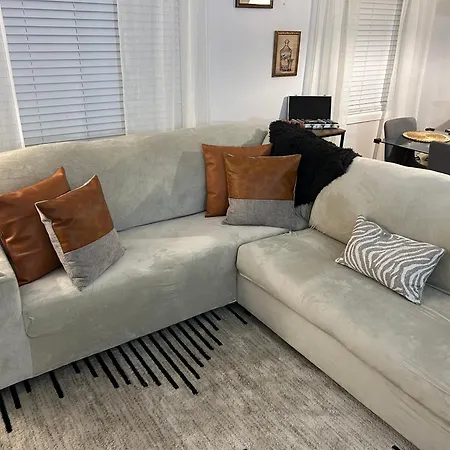 Chic Modern Bedroom 5 Mins From Jfk