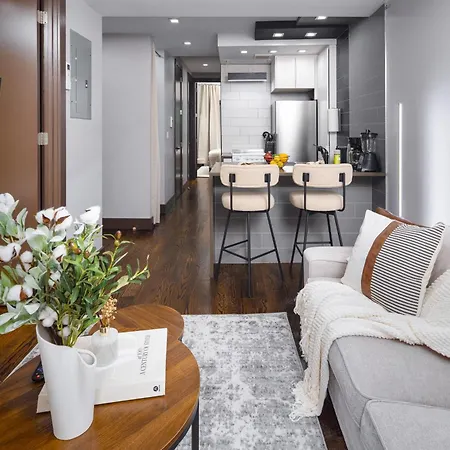 Apartment Stylish 3bd In Manhattan