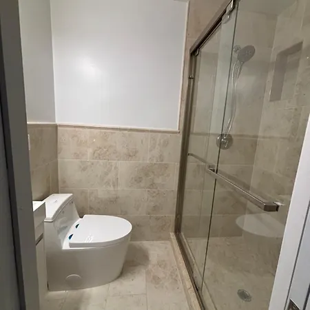 Private Bedroom And Private Bath New York