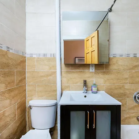 102-1a Value 2br Near Park Apartment *