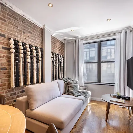Three Bedroom In Lower Manhattan! Apartment