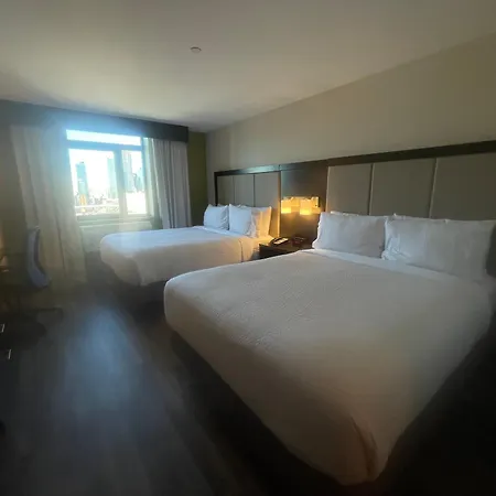 Hotel Express Long Island E - By Ihg New York