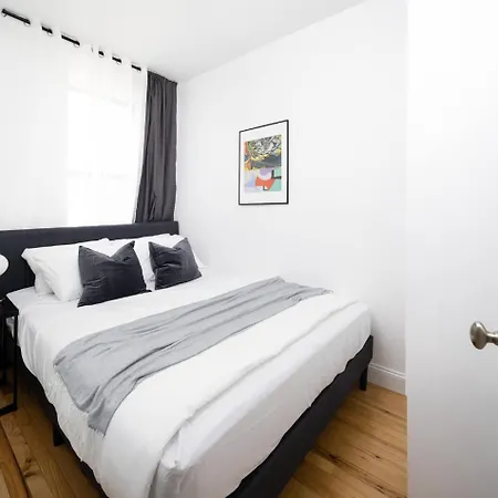 Stunning 3bd In Manhattan Apartment