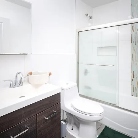 Stunning 3bd In Manhattan New York