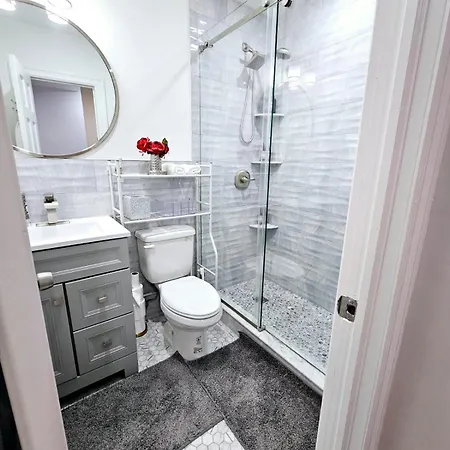 Cozy Near Barclay Center Apartment