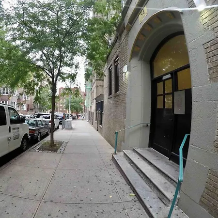 2-bedroom In The Bronx And Pet Friendly New York