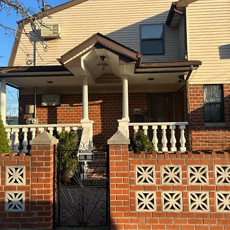 Homestay Chic Modern Bedroom 5 Mins From Jfk New York