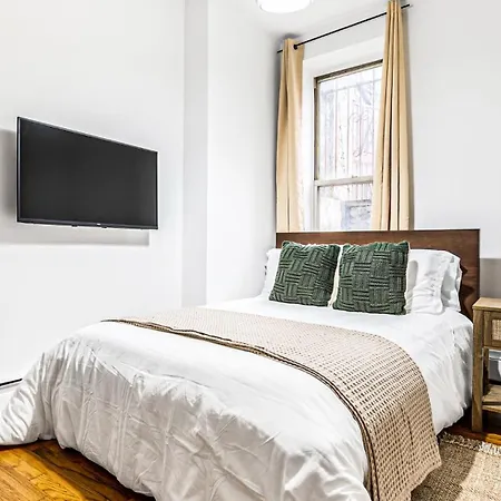 Stylish & Comfy 4bdr & 1bth In Midtown Manhattan * New York