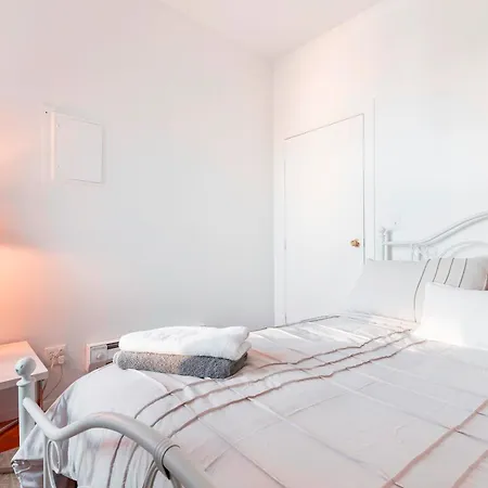Apartment Prime Location Upper Manhattan Furnished
