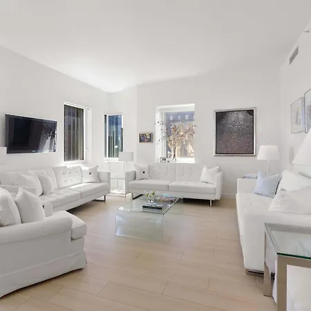 Corporate Or Luxury 4 Bedroom Penthouse Steps From Times Square Sleeps 8