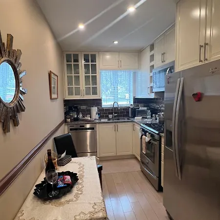 Homestay Comfort In Brooklyn *