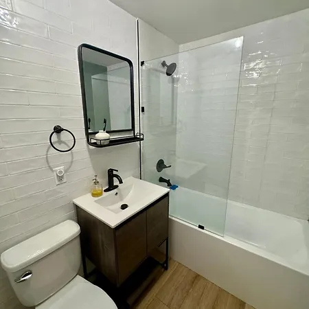 Brooklyn Artist Loft- * New York