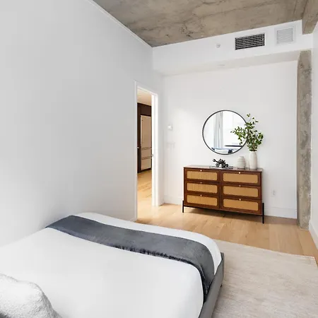 Apartment Stunning With Patio In Manhattan *