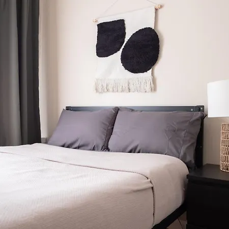 3 Bedroom In Manhattan *