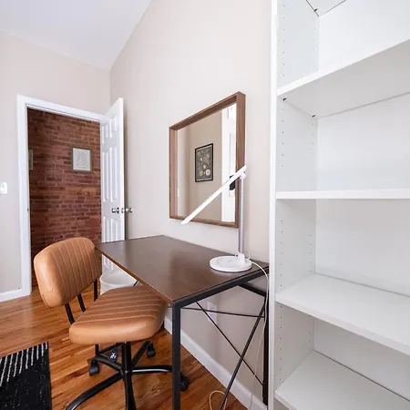 Apartment 3 Bedroom In Manhattan