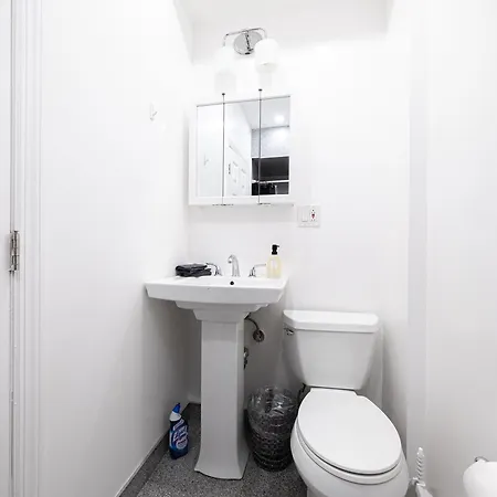 Apartment 3 Bedroom In Manhattan New York