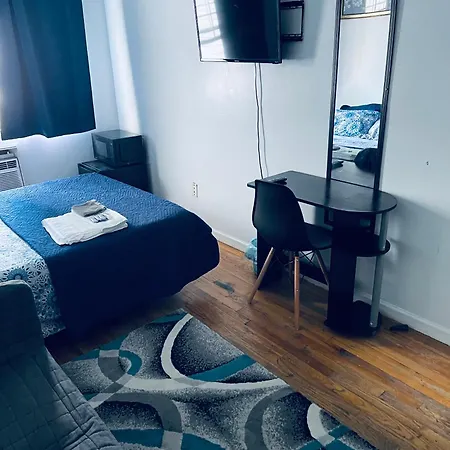 Close To Jfk Homestay