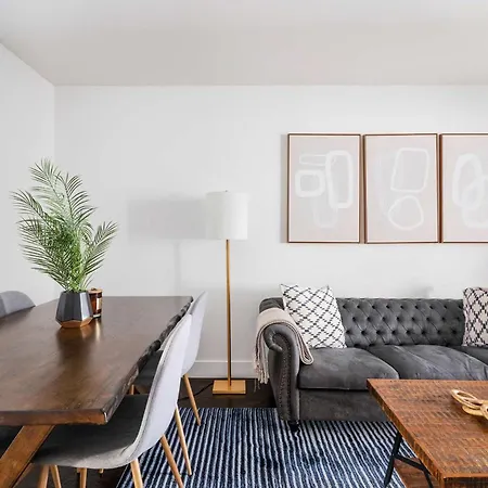 39-2 Renovated 3br Prime Hudson Yards Area * New York
