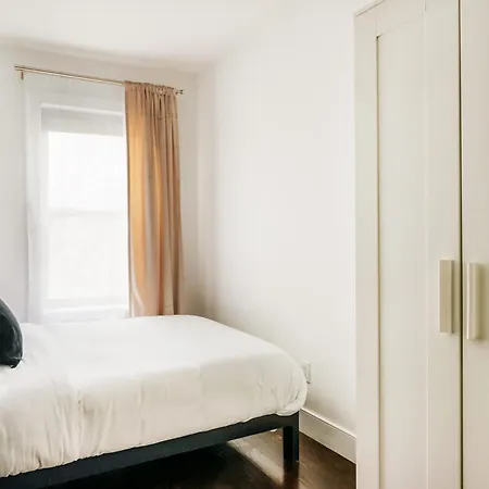 Apartment 39-2 Renovated 3br Prime Hudson Yards Area *