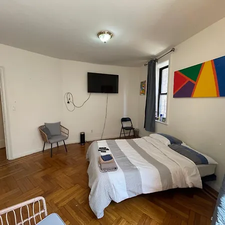 2-bedroom In The Bronx And Pet Friendly * New York
