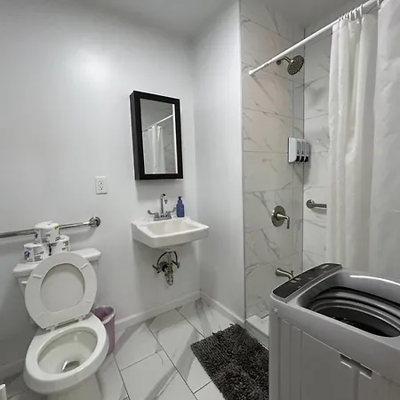 2 Bedroom Cozy *