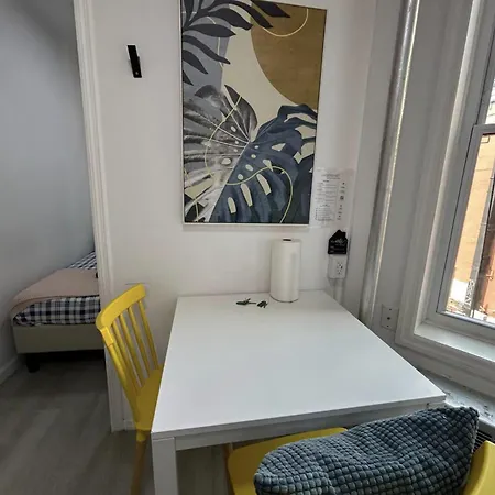 2 Bedroom Cozy Apartment
