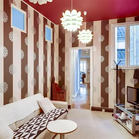Central Park 3 Bedrooms Apartment Modern Apartment *