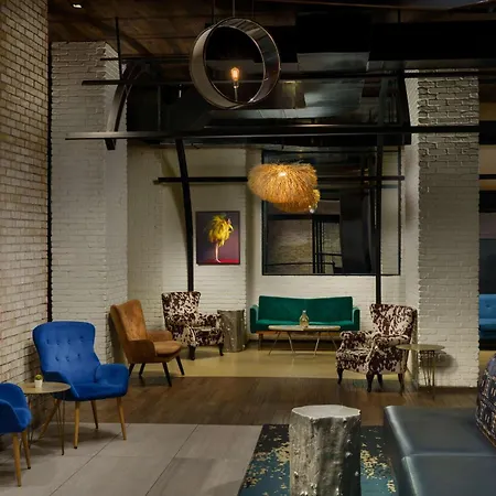 Doubletree By Hilton New York Times Square West Hotel 4*