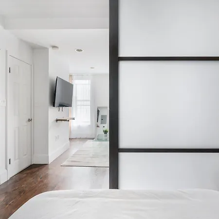 69-5b I Stylish Lower East Side 1br Brand New New York