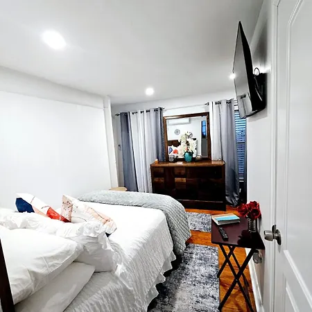 Cozy Nearby Barclay Center Apartment *