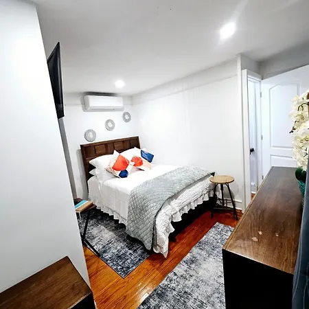 Cozy Nearby Barclay Center Apartment *