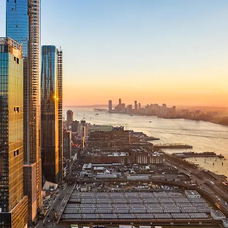 Candlewood Nyc -times Square By Ihg Hotel 3*