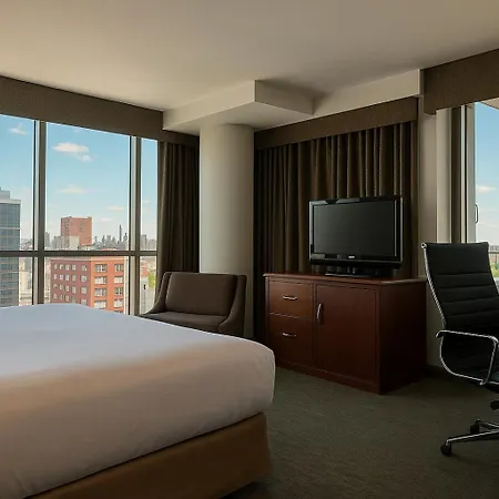 Lic Manhattan View 3*